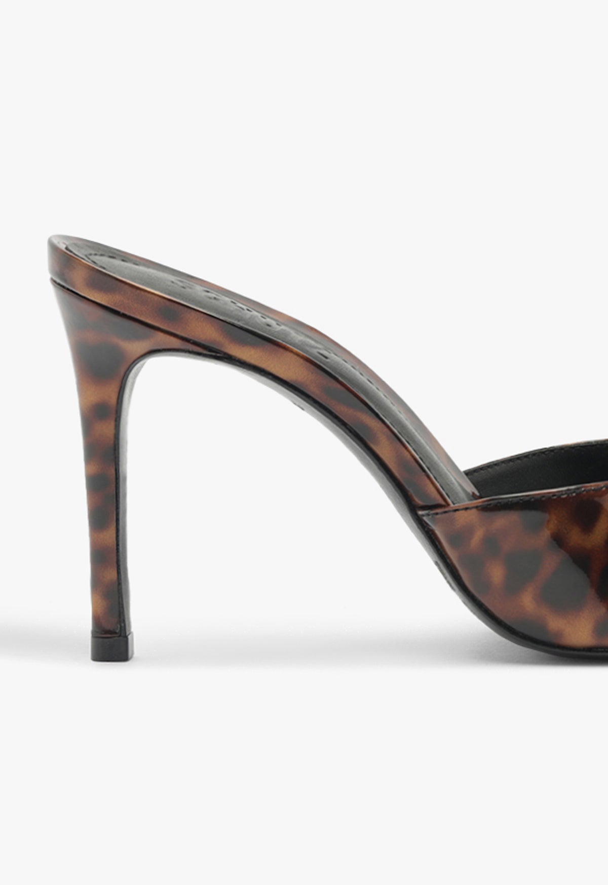 Cloe Patent Sandal SPRING 25 - Schutz Shoes