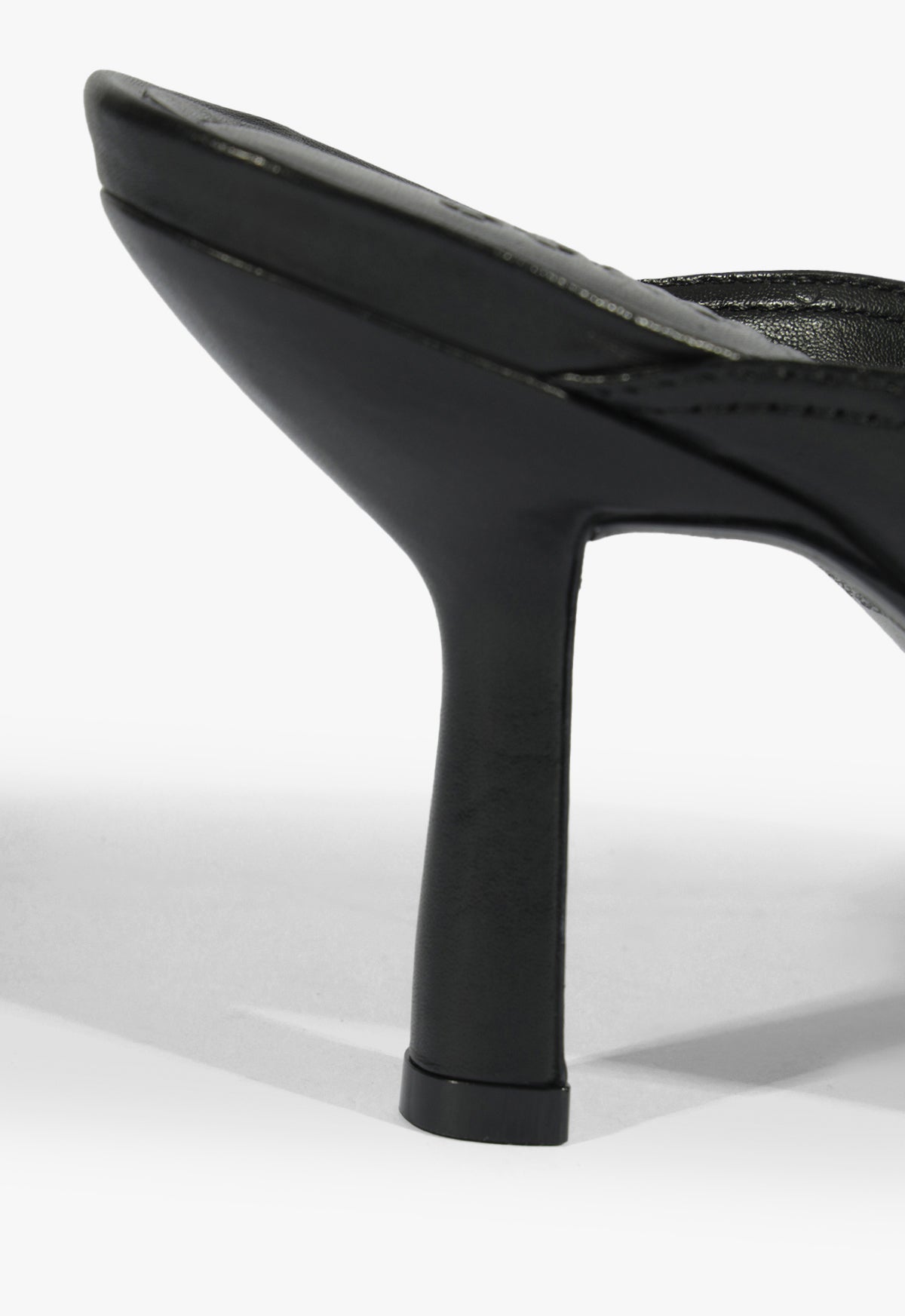Finley Leather Sandal Pre Fall 25 - Schutz Shoes