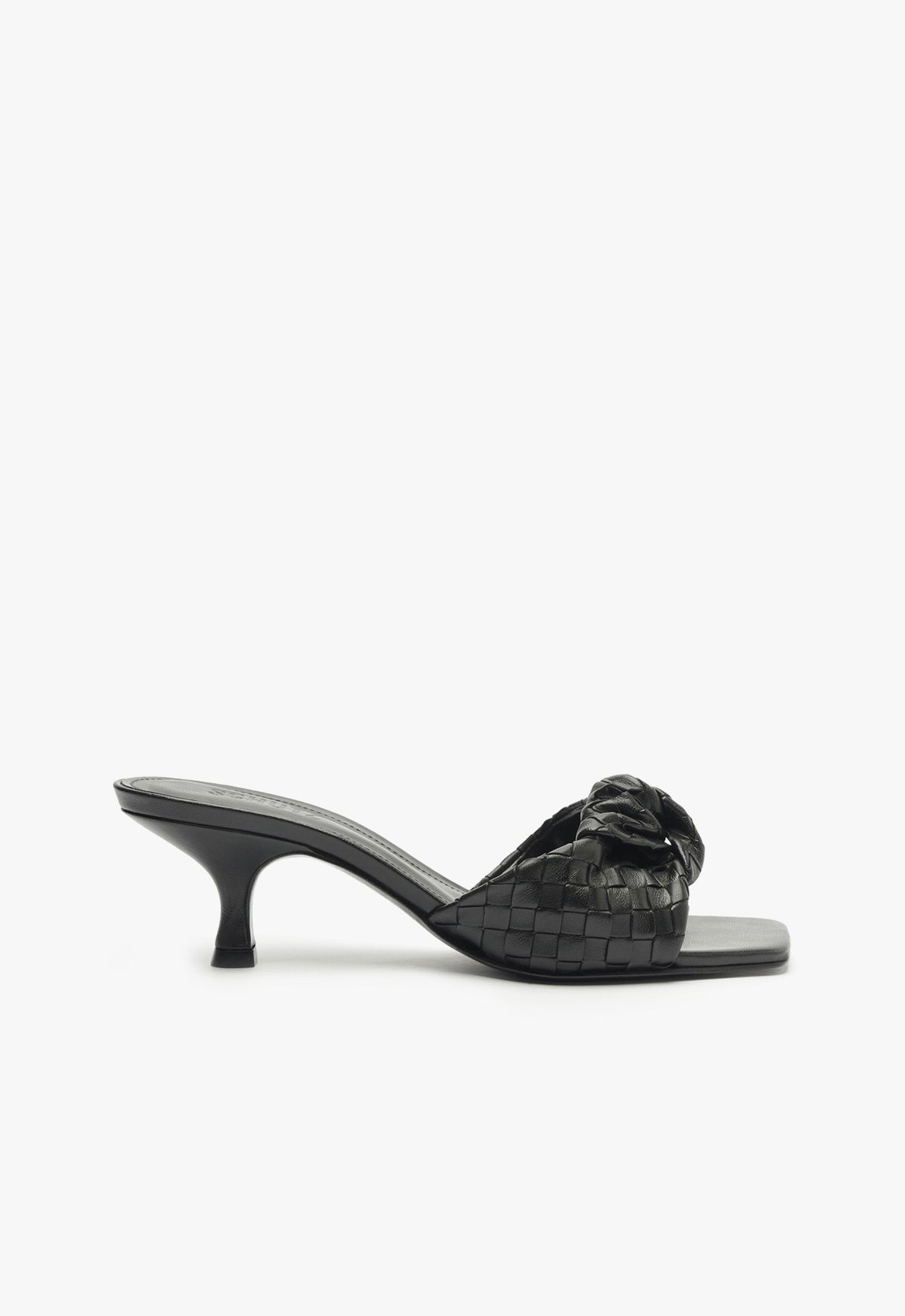Kareena Knot Mule Sandal RESORT 25 5 Black Leather - Schutz Shoes
