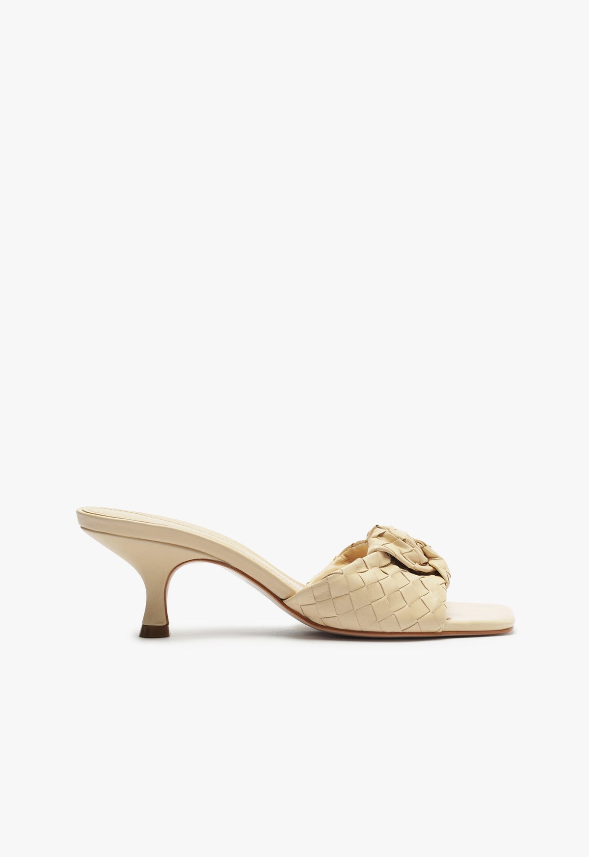 Kareena Knot Mule Sandal RESORT 25 5 Beige Leather - Schutz Shoes