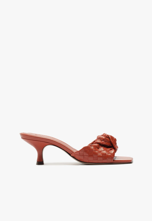 Kareena Knot Mule Sandal RESORT 25 5 Orange Leather - Schutz Shoes
