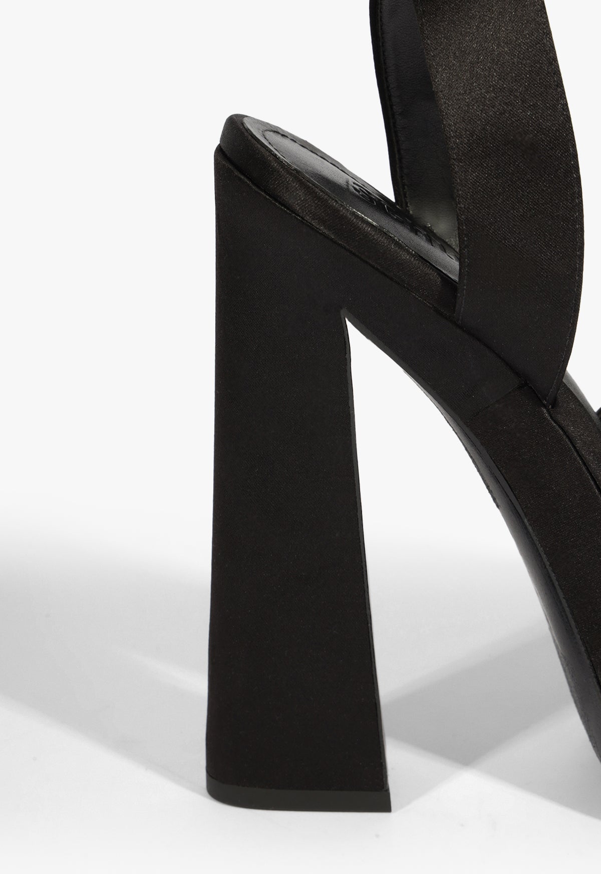 Heidi Platform Sandal WINTER 24 - Schutz Shoes