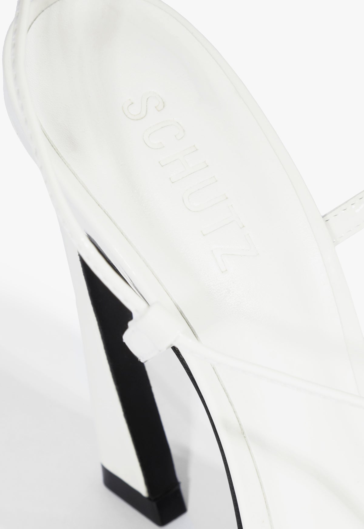 Elyra Patent Leather Pump PRE FALL 24 - Schutz Shoes