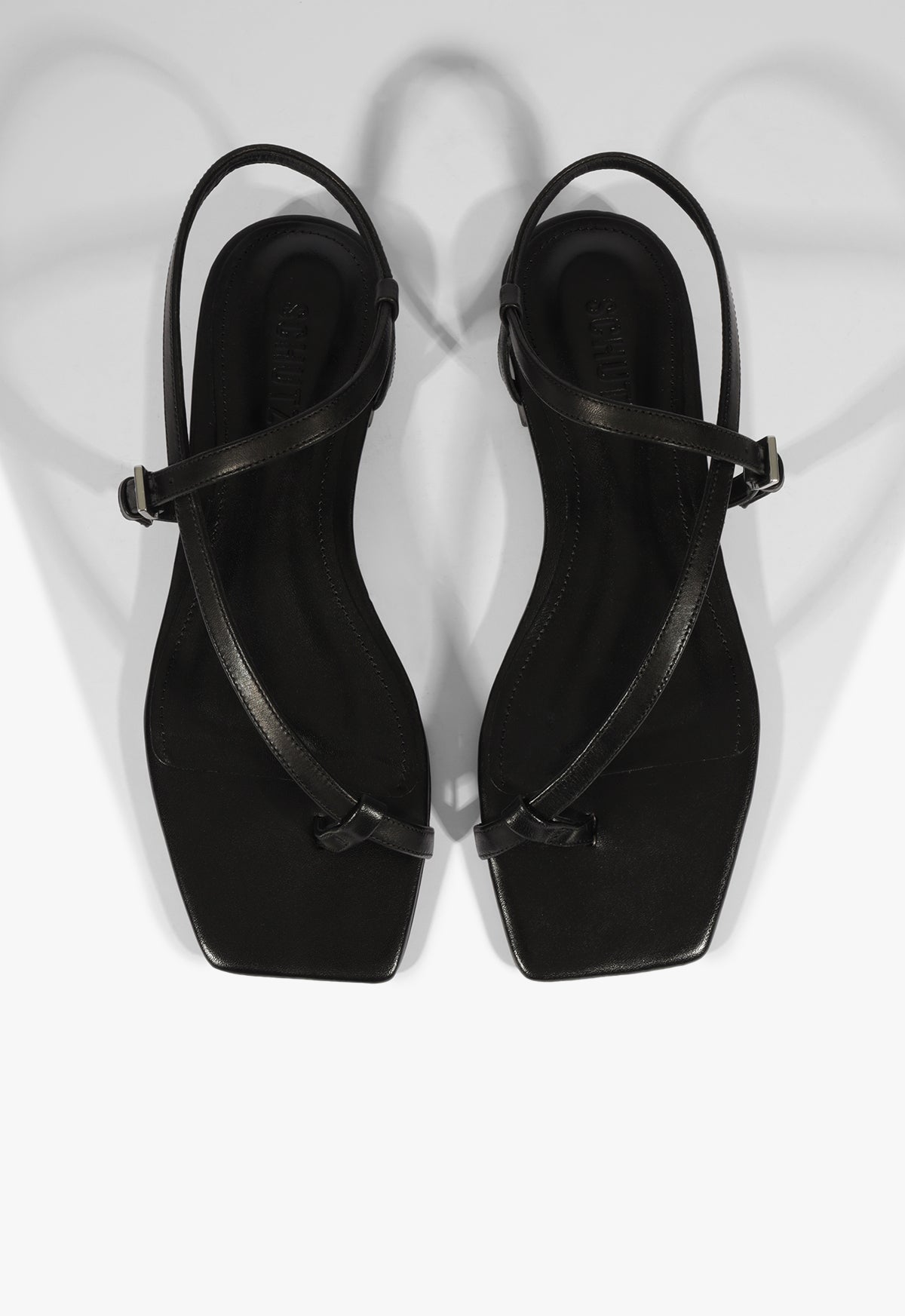Lisa Black Leather Flat Sandal HIGH SUMMER 25 - Schutz Shoes