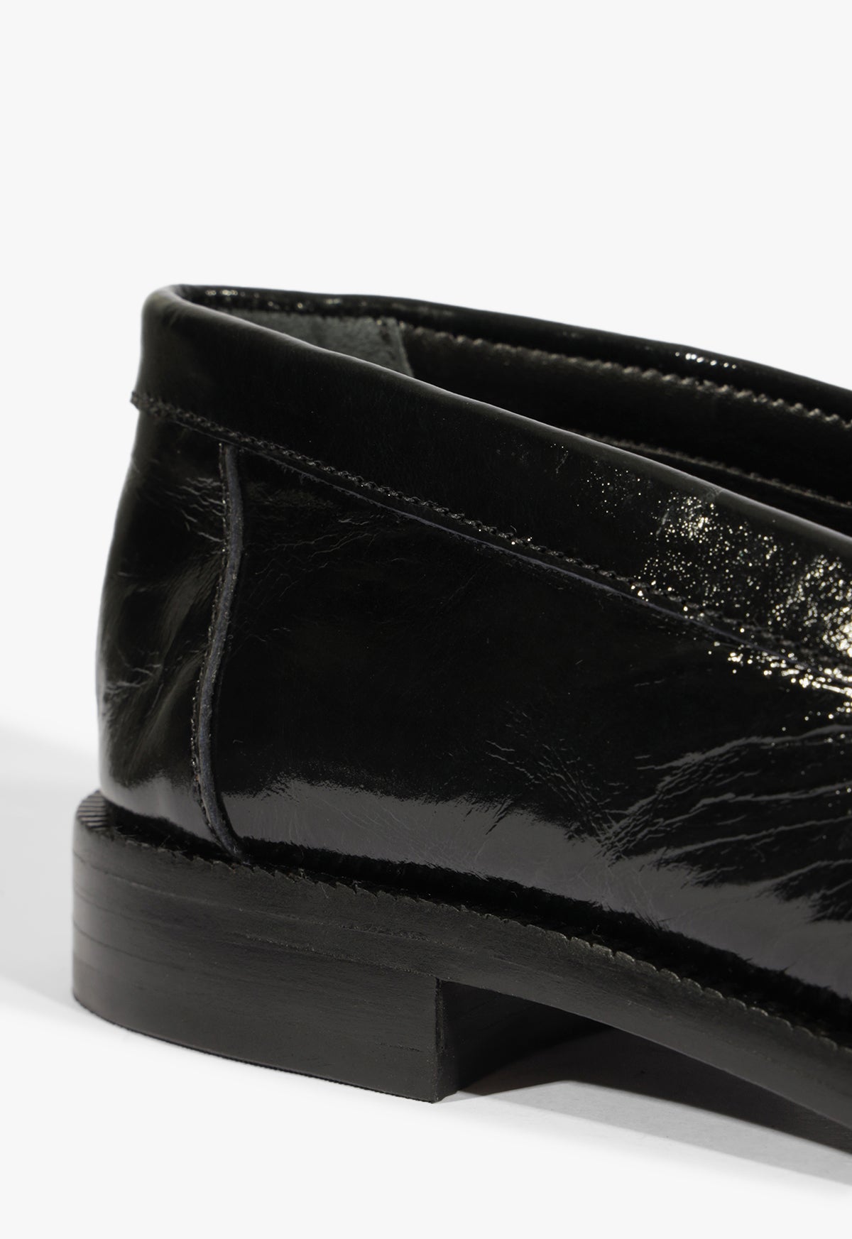 Tyche Patent Flat PRE FALL 25 - Schutz Shoes