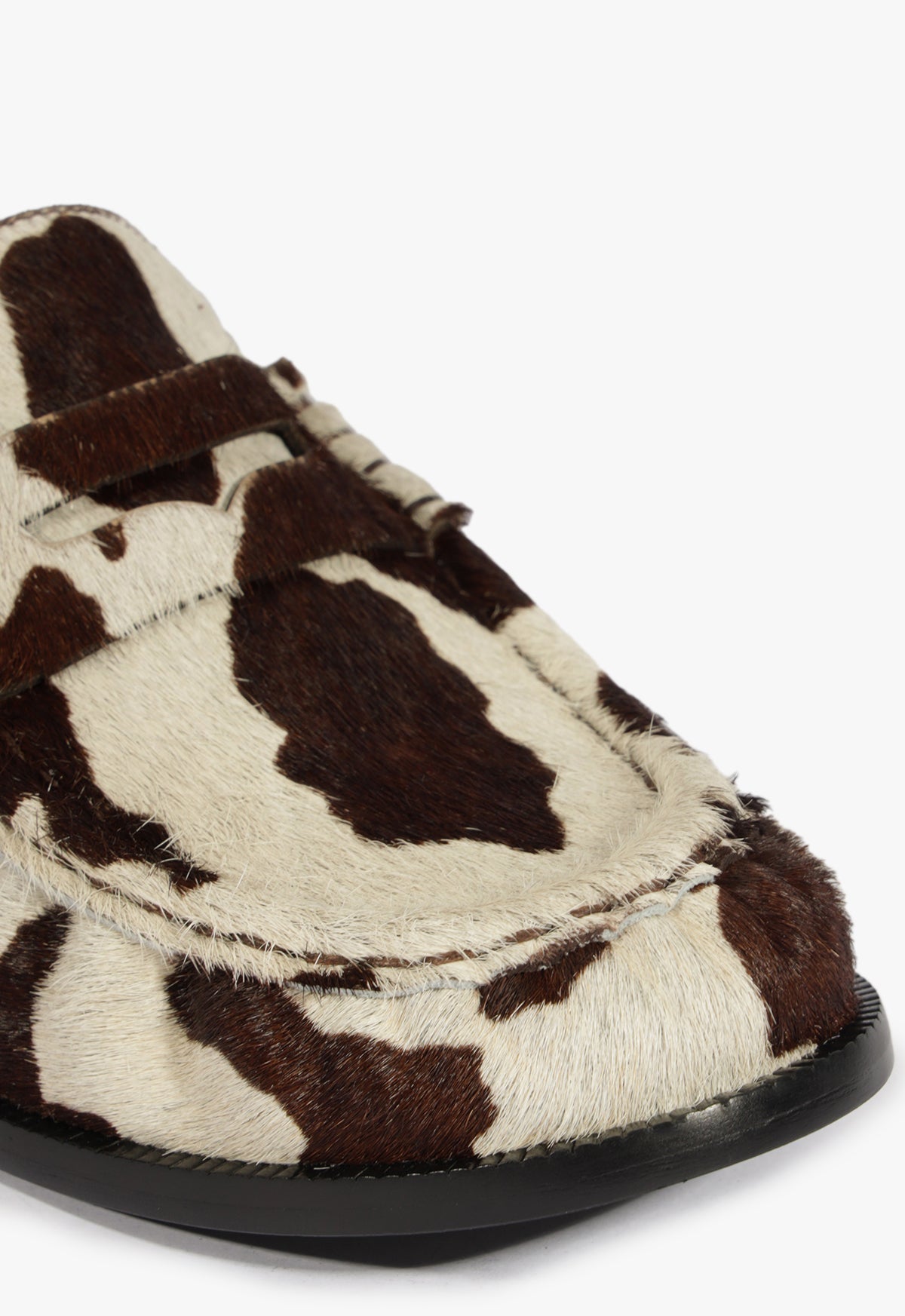 Tyche Hair Calf Flat PRE FALL 25 - Schutz Shoes